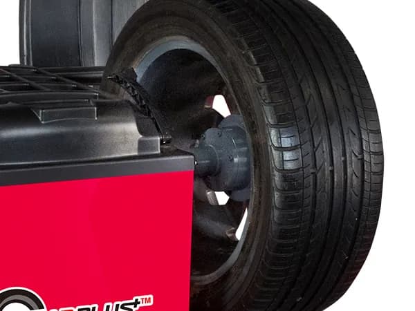 TreadPlus B40 wheel balancer spindle and measurement platform